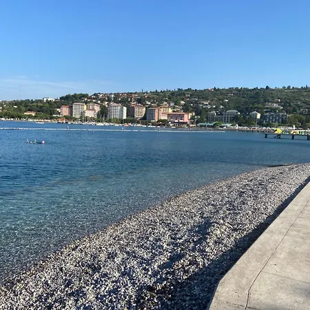 Apartma As